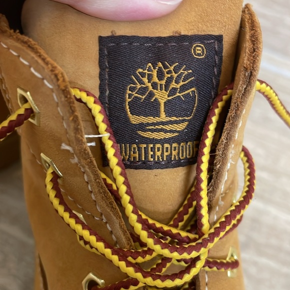 TIMBERLAND UEC Boys Size 2 Classic Waterproof Boots Wheat Lace-up non-marking - Picture 8 of 12